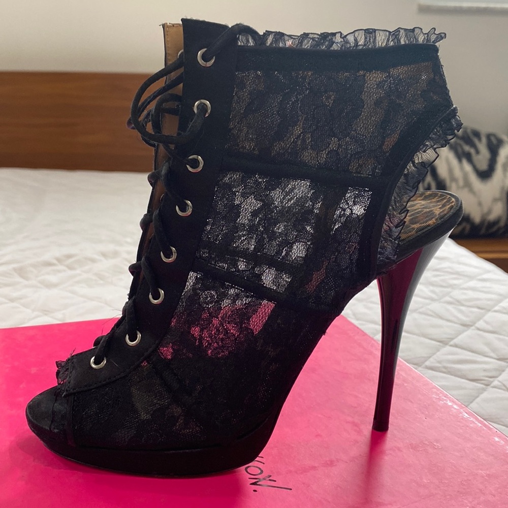 Betsy Johnson Alison heels